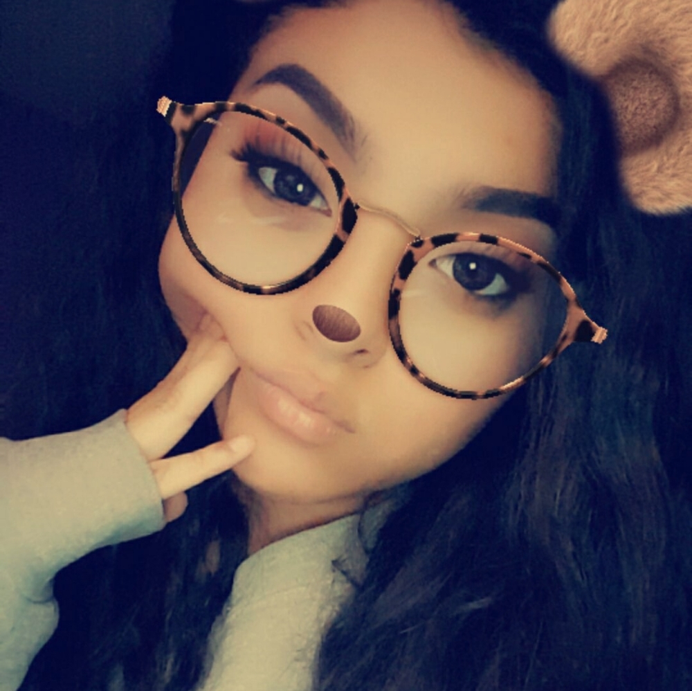 Meet your Posher, Belen